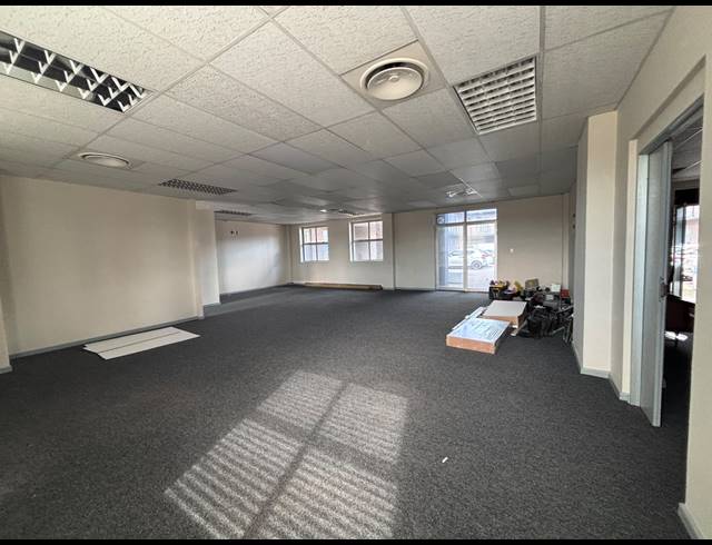 150M² OFFICE TO LET IN MARCONI BEAM INDUSTRIA